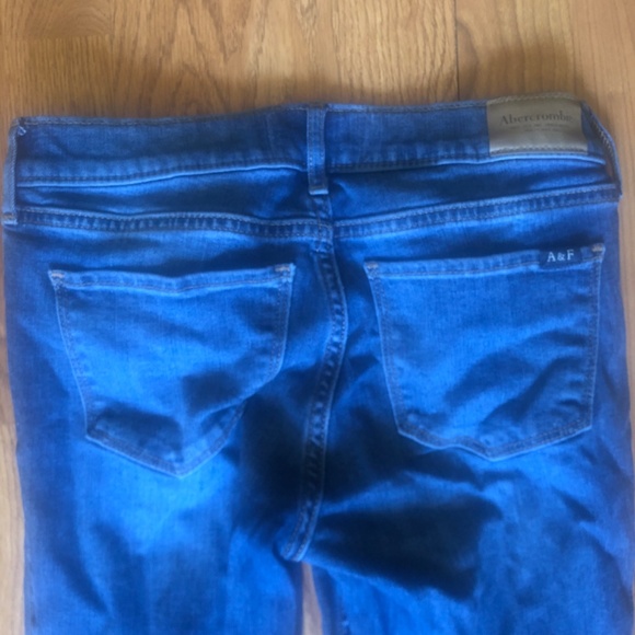 Jeans - Picture 3 of 4